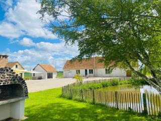 Gîte du Petit tenu 17 couchages -jacuzzi -2h Paris et 6 min gare Vivoin - 8