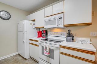 Pool Access and 2 Mi to Ocean Myrtle Beach Condo! - 1