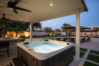 Sportscourt Pool Hot Tub Game Room Playground - 5