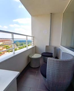 Modern flat, balcony, garage - Karlova Ves - 4