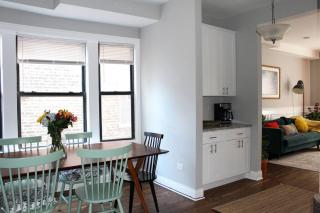 BOUTIQUE GARDEN HOUSE CHICAGO 3-STORY sleeps 12 - Chicago - 7