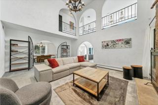 Mediterranean Villa - Monroe - 1