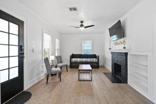 Peaceful 3br Home Near Airport Attractions - 8