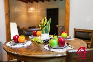 Charming Adobe Revival- An Irvie Home - Santa Fe - 3