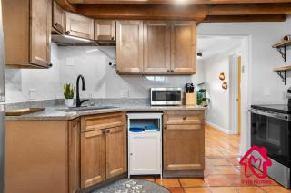Charming Adobe Revival- An Irvie Home - Santa Fe - 2