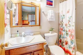 Two Sisters Lakeside - 4