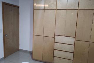 Departamento E Entero y Disponible para grupo - 6