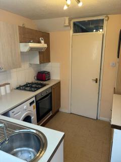 Sariyu space Barking - Barking - 6