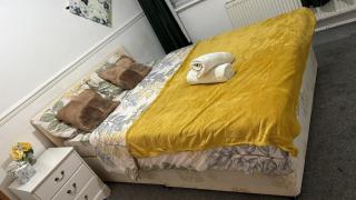 Sariyu space Dagenham - Dagenham - 1