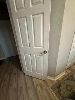 Quiet room in a family home - Lehigh Acres - 5