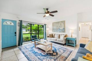 Beach House in Cocoa Beach - Steps to Beach - Game room - Backyard with Grill - Playground - Cocoa Beach - 7