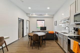 CozySuites on Mass with garage parking #1 - Indianápolis - 5
