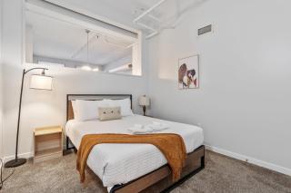 CozySuites - 1BR with Direct Skybridge Access #3 - Indianapolis - 5