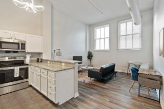CozySuites - 1BR with Direct Skybridge Access #3 - Indianapolis - 1