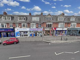 Room 3, Queensize Bed in Quiet Property, Portswood, Southampton - Southampton - 1