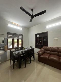 Saaketh Holiday Home - 5