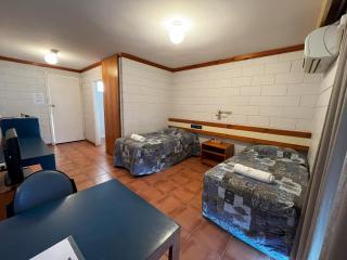 Esperance Travellers Inn - 4
