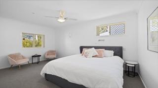 Charlesworth 15 - Beach Reserve, Amazing Views, Walk to Resorts, Sleeps 15 - Coffs Harbour - 3