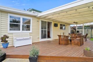 Beach Holiday Home-Close to Airport-3 Bed & 2 Bath - 5