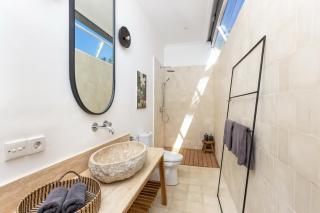 Villa Gauguin by Villa Finder - Seminyak - 3