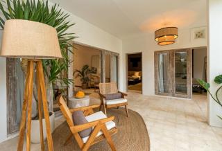 Villa Gauguin by Villa Finder - Seminyak - 6