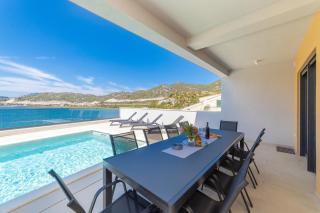 Familiy Villa Navis with heated pool - Rogotin - 7