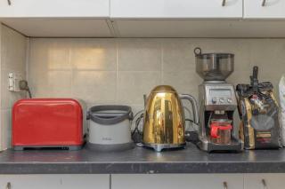 King Bedroom in Shared Apartment 3L - 7