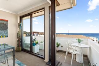 Pristine 2-Bed With Expansive Beach Views - Sydney - 2