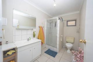 Queen Bedroom 4K TV in Shared Apartment 2S - 2