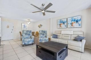 Coronado Cove A7 .5 miles to beach Pool - Edgewater - 3