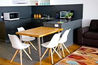 Penguin Beachfront Apartments - Penguin - 6