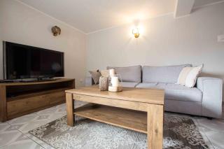 Duży pokój z aneksem kuchennym i ogródkiem - blisko Butorowego Wierchu - 0