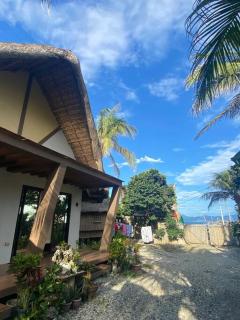 Cozy Couples Getaway in Pagudpud for 4 Pax - Pagudpud - 8