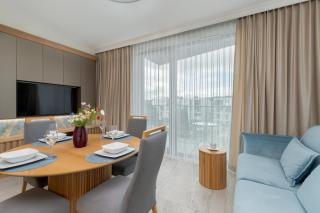 Elegancki Apartament w Sopocie z Parkingiem i Klimatyzacją Blisko Plaży by Rent like home - Sopot - 4
