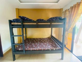 Cozy Retreat for Up to 6 Guests in Pagudpud - Pagudpud - 9