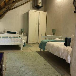 Villa Jullienne - A Home Away From Home - Unit 9 - Nelspruit - 5