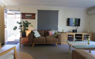 Stones-Throw - Margaret River - 8