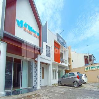 D'Waru Homestay Syariah near Jl Slamet Riyadi Mitra RedDoorz - Solo - 9