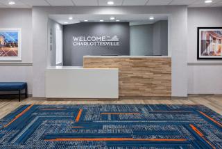 Hampton Inn & Suites Charlottesville at the University - Charlottesville - 3