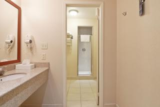 Travelodge by Wyndham Trenton - Trenton - 9