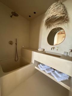 Maria's Place Boutique Hotel - Andiparo - 4