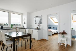 MIA Cozy Apartment with Prague Castle View, Parking & AC - Prague - 9