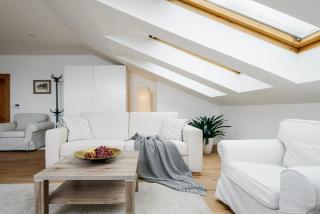 MIA Cozy Apartment with Prague Castle View, Parking & AC - Praga - 0