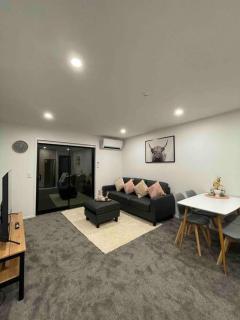 Central City Convenience At The Salt District - Christchurch - 0