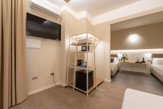 Six Luxury Rooms Pozzuoli - Pozzuoli - 1