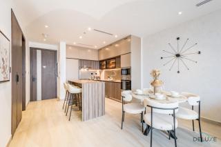 Charming 1BR Apartment in The Ivy, Jumeirah Village Triangle by Deluxe Holiday Homes - Dubai - 9