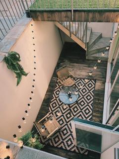 Tropical Room with Private Bathroom and Patio - London - 9