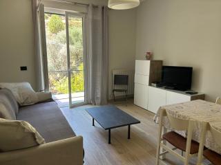 Oleandri cosy Apartment Near best beaches - 0
