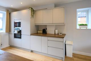 Dings House With FREE Parking In Super Central South West City Location By StayStaycations - Bristol - 5