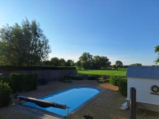 Casa-Cosi, tourist & business suites & flats with reserved parking and private terraces in shared garden with seasonal pool included, private sauna available - Lokeren - 1